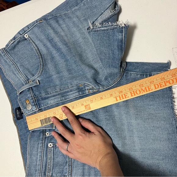 J. Crew Factory High Rise Denim Shorts Harbor Wash Light Size 28 U - Picture 7 of 8